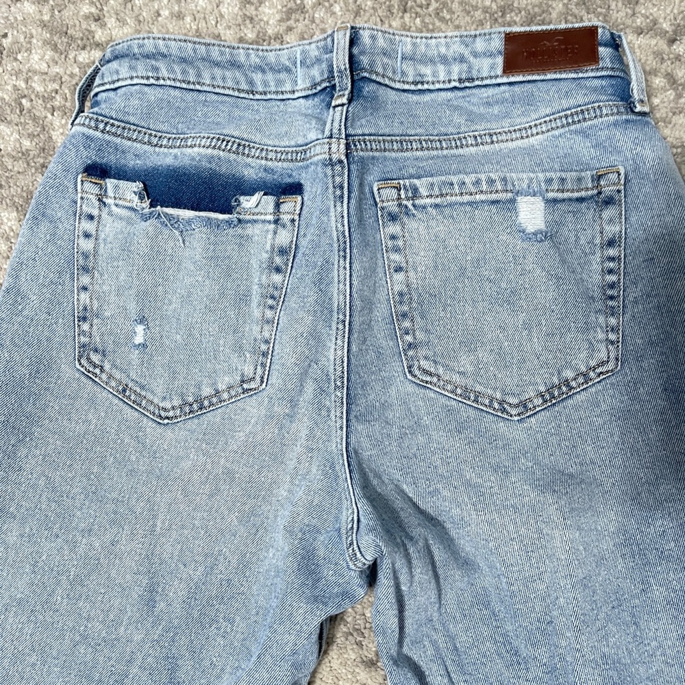 Hollister light mom jeans, size 9 - Picture 3 of 5